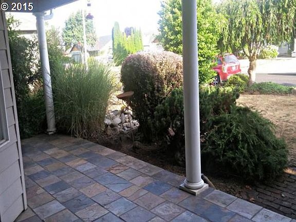 3rd image of 15604 NE 93rd St