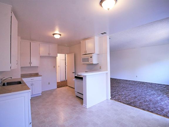 3rd image of 224 S California Ave APT C