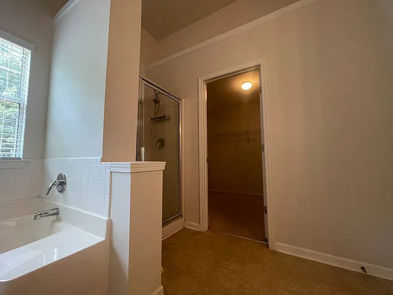 520 Lakeridge Ct — Photo 41