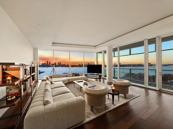 165 Charles Street image 1 of 21