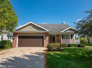 2770 Sunflower Dr, Fitchburg, WI 53711