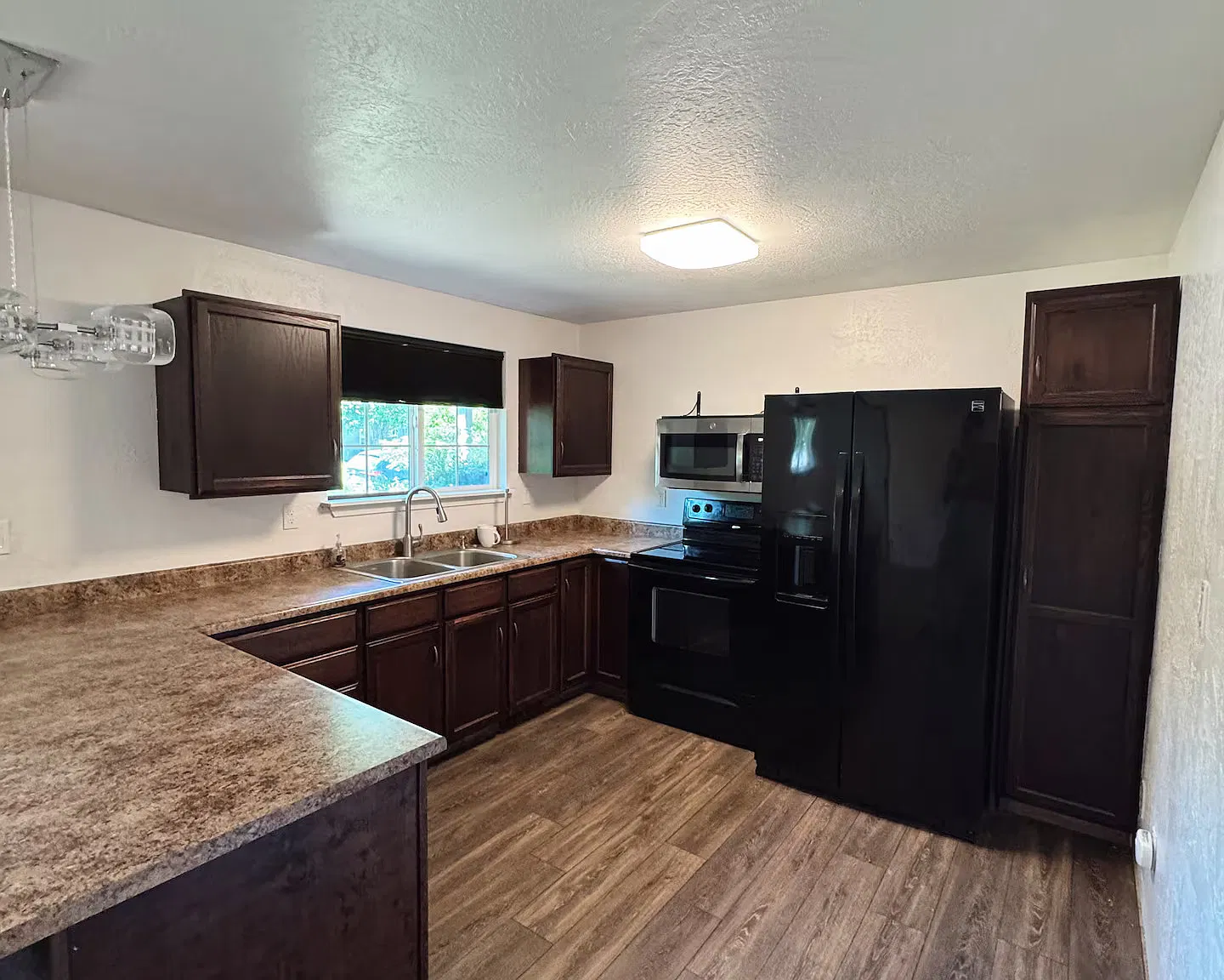 Studio, 600 sqft, $1,500 — Photo 1