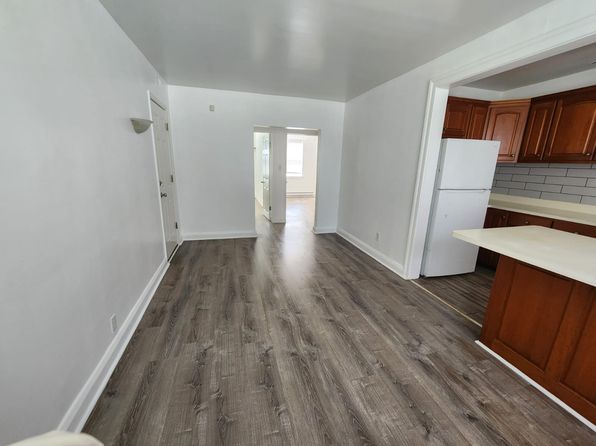 4136 6th St FLOOR 1