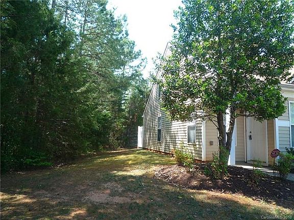 2nd image of 1610 Heather Chase Dr
