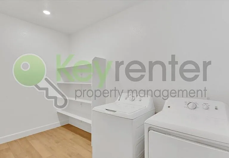 224 Twilight Peak Ct — Photo 30