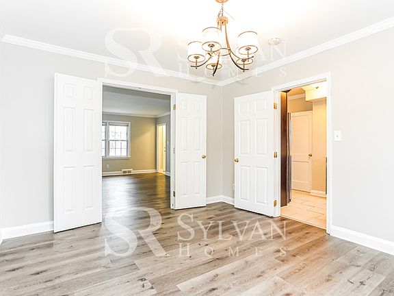 5th image of 8104 Glen Gary Rd