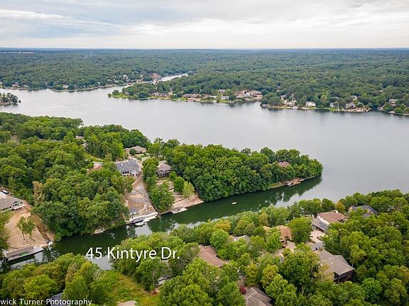 2nd image of 45 Kintyre Dr