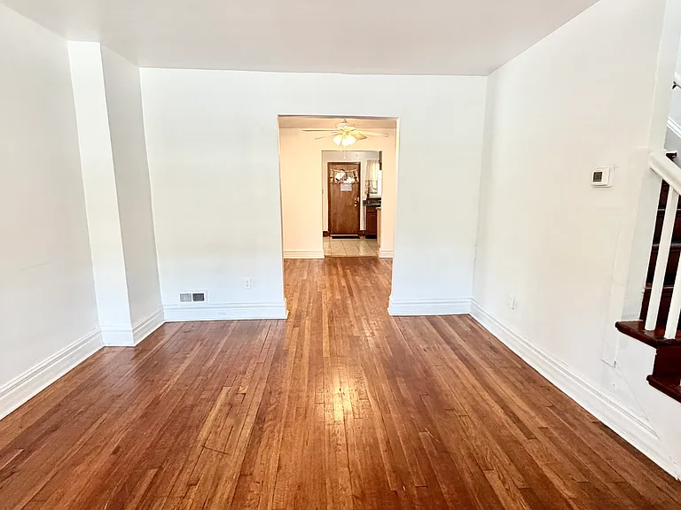 3018 Larue Sq E — Photo 2