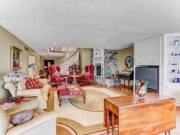 2nd image of 3531 Sellers Dr NE