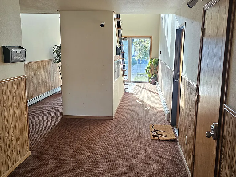4812-24 N 104th St #6 — Photo 38
