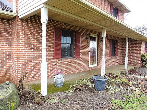 2nd image of 2228 Junction Rd