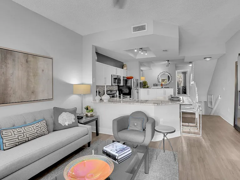 St. Tropez Townhomes & Villas — Photo 45