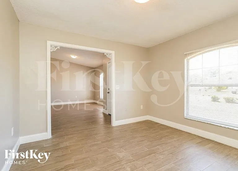 448 Bar Ct — Photo 4