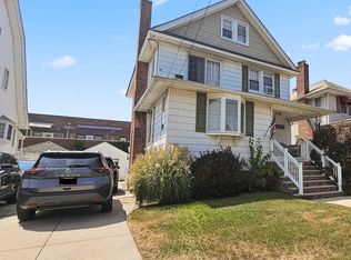 249 Beach 128 St #128, Rockaway Park, NY 11694