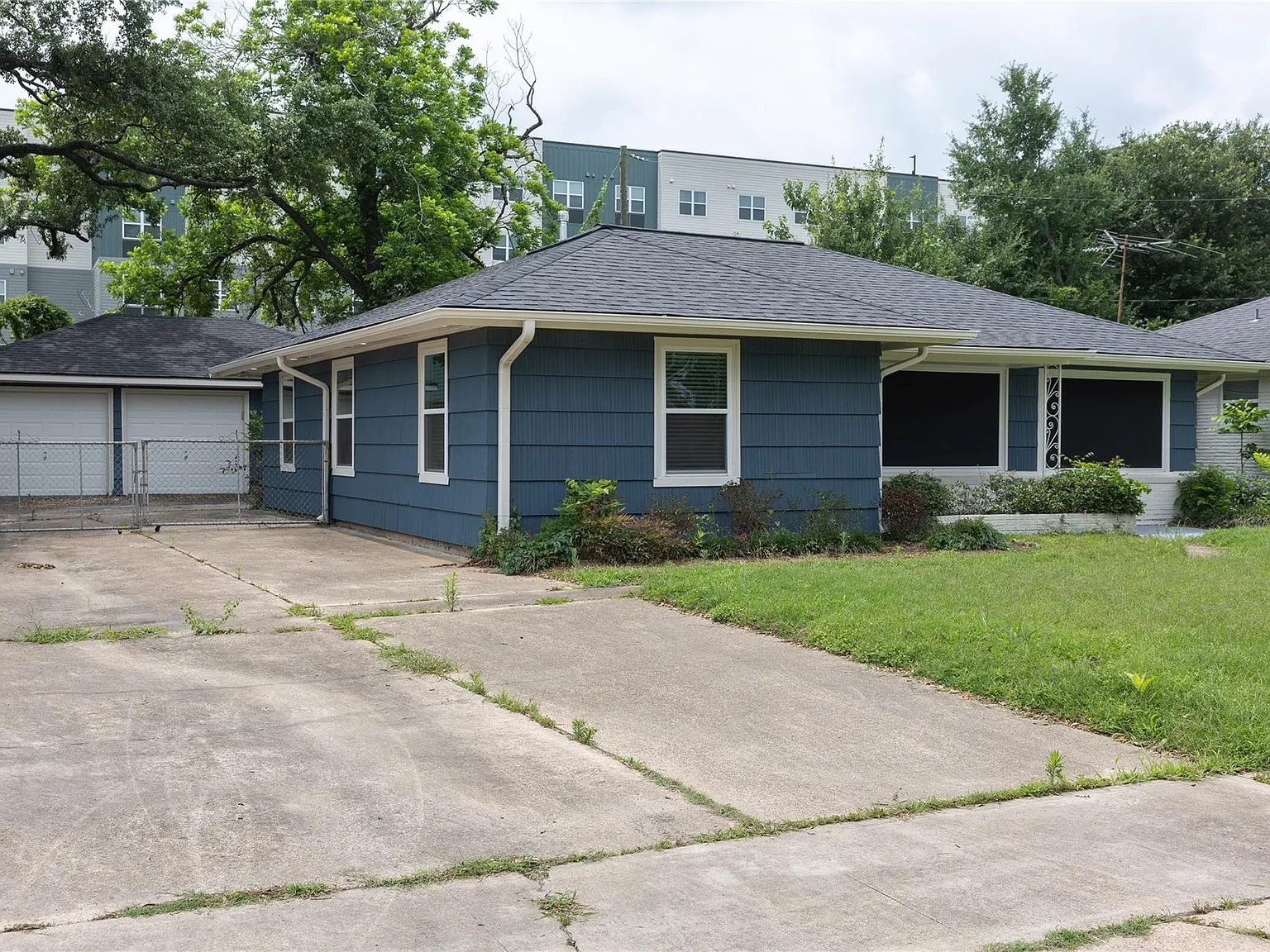 3 bed, 1.0 bath, 1248 sqft, $2,200 — Photo 4