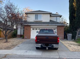11 Windance Ct, Sacramento, CA