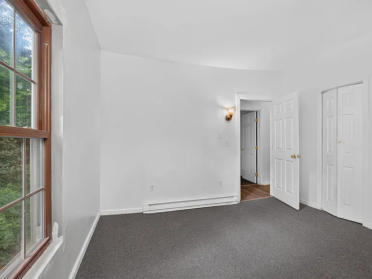 85 Vernon Ave #2 — Photo 14