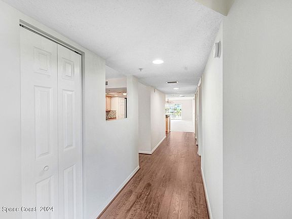 3rd image of 8931 Lake Dr APT 301