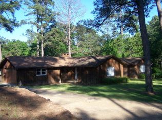 2052 Fox Ridge Rd, Eufaula, AL 36027