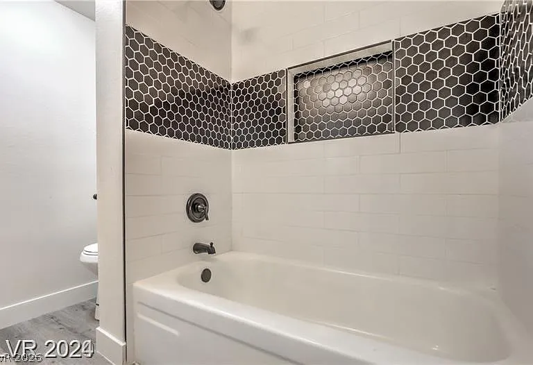 1436 N Jones Blvd — Photo 20