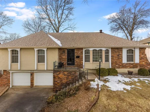 8332 Harvard Ter, Raytown, MO 64138