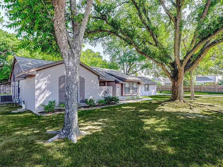 9218 Hammerly Blvd — Photo 3