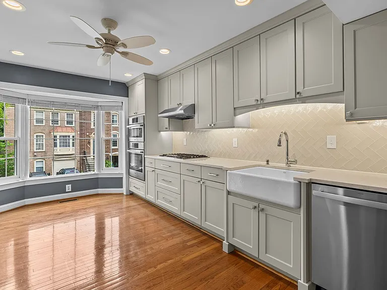 7510 Collins Meade Way — Photo 8