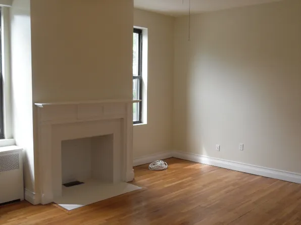 40 Carlton St, Brookline, MA