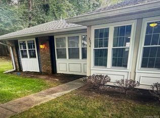 333 Woodbridge Dr UNIT A, Ridge, NY 11961