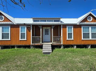 354 Haddock Dr, Palacios, TX 77465