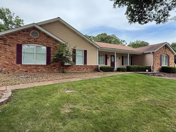 1329 Bridge Creek Trl, Ballwin, MO 63021