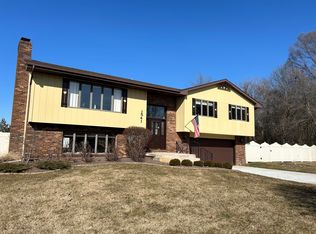 1541 E Valley Pl, Dyer, IN 46311