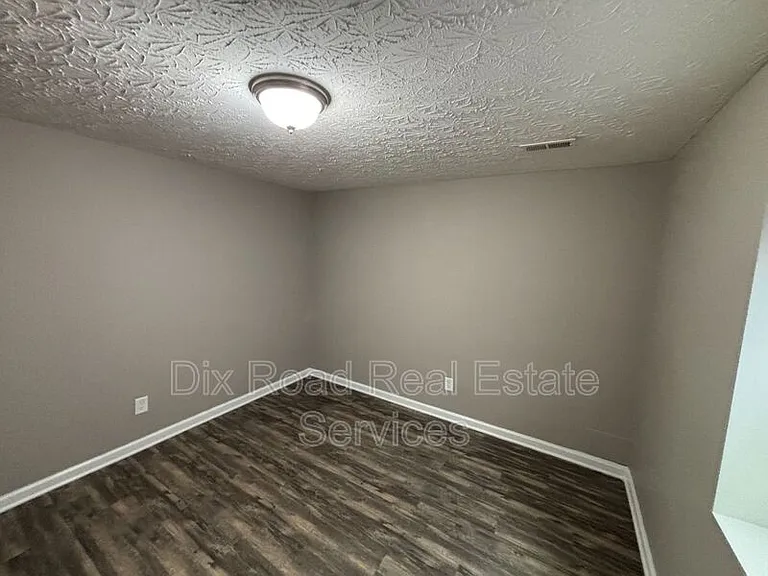 794 Carriage Hill Ln — Photo 26