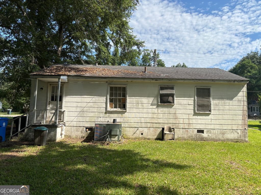 1408 Woodrow Ave, Dublin, GA - View 3