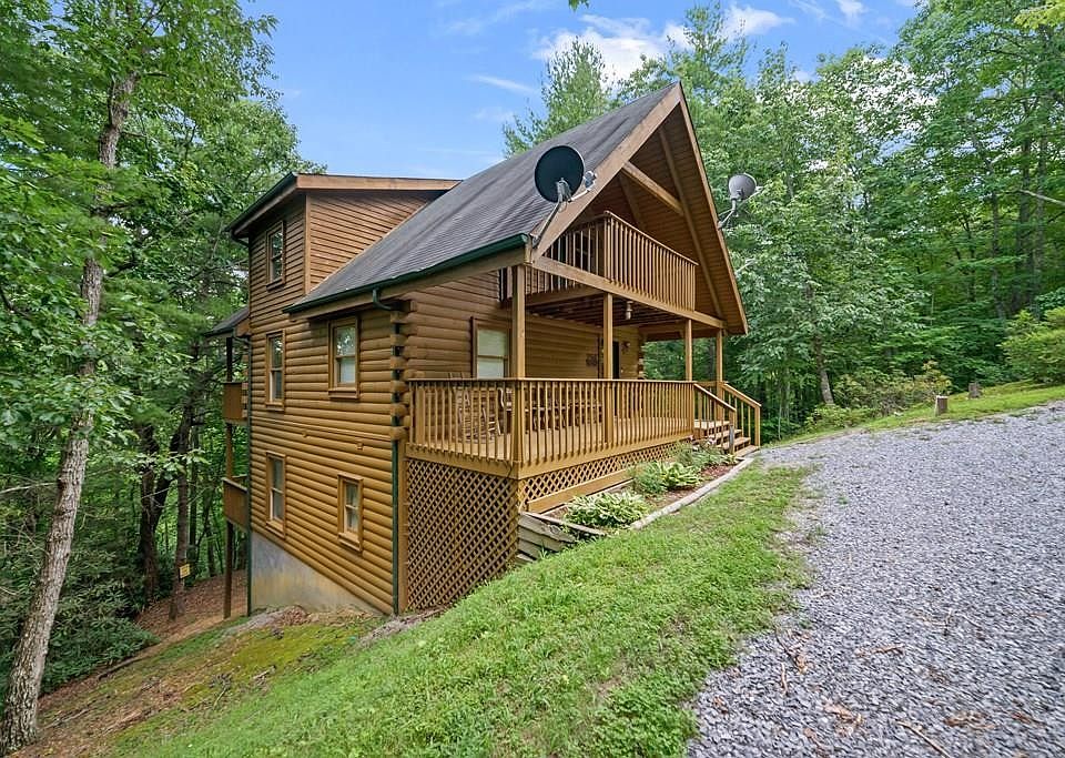1st image of 4226 Chamberlain Ln