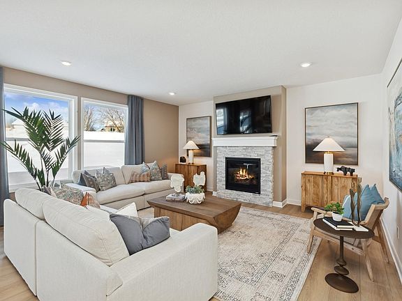 4th image of 4801 Noble Dr NW