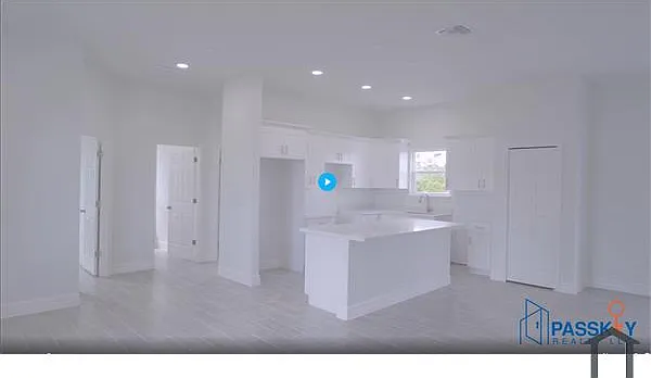 3 bed, 1439 sqft, $2,700 — Photo 4