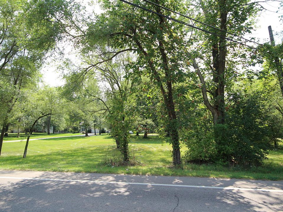 2nd image of 4568 Long Lake Dr