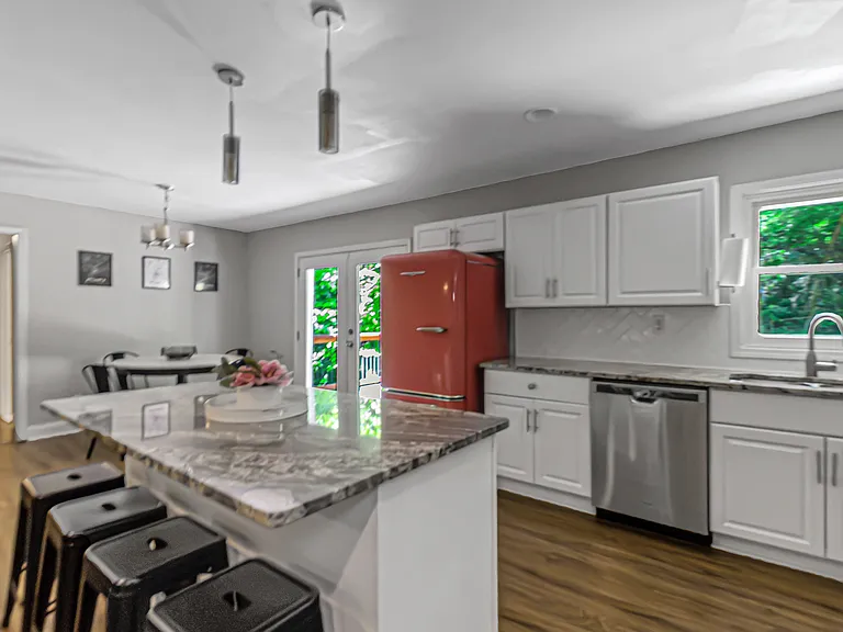 819 Jefferson Ave SW — Photo 9