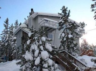 745 Gary Ln APT B, Stateline, NV 89449