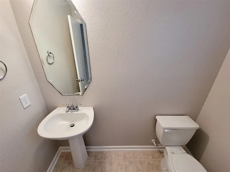 20759 Cypress Crescent Ln — Photo 25