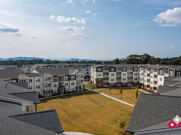 The Summit Hendersonville — Photo 35
