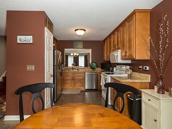 5th image of 1604 Scarborough Dr #1604