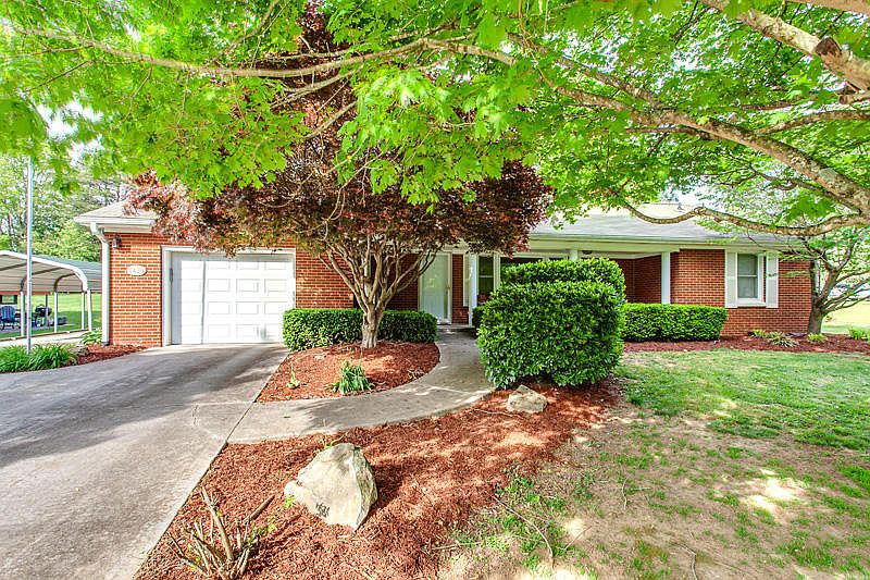 1st image of 4420 Doris Cir