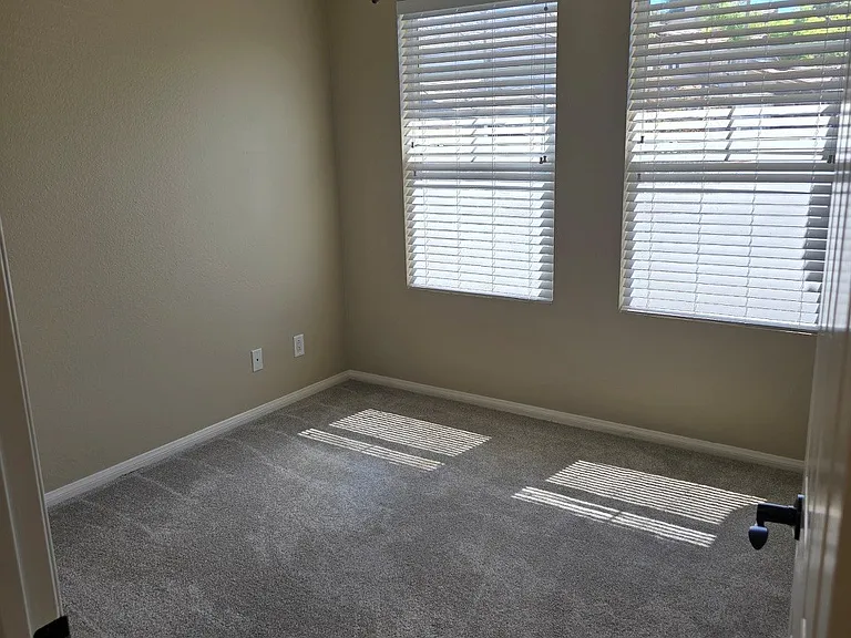 1919 Boulders Ln — Photo 18