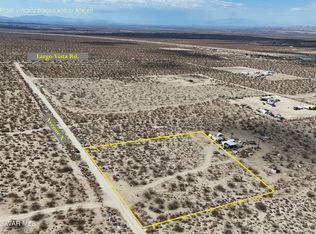 E Avenue X, Llano, CA 93544