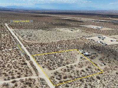 E Avenue X, Llano, CA, 93544