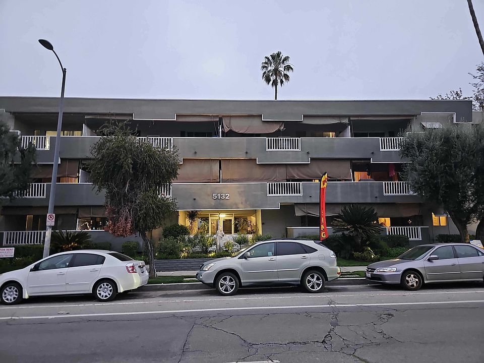 1st image of 5142 White Oak Ave #208