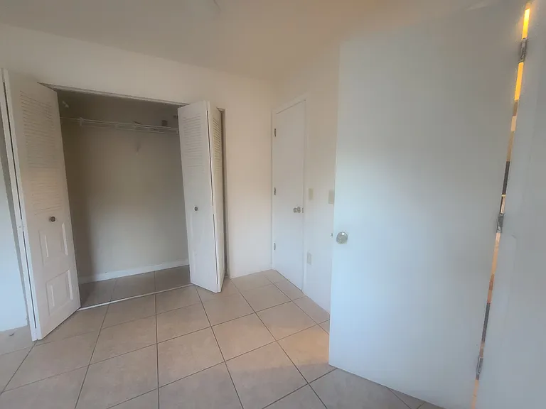 2842 SW 38th Pl — Photo 19