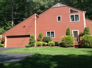 46 Old Stagecoach Rd, Granby, CT 06035